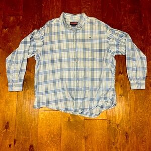 Vineyard Vines button down shirt